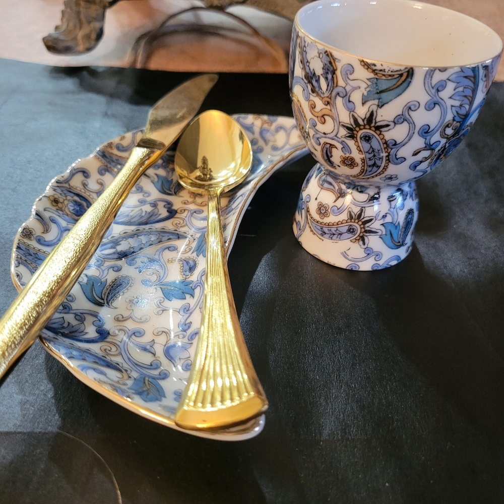 Lefton Egg Cup & Crescent Bone Side Trinket Dish Blue Paisley Vintage ~ Pretty! - Picture 6 of 16